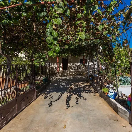 Marina 3 Bdr Apartment With Parking Zadar Exterior photo