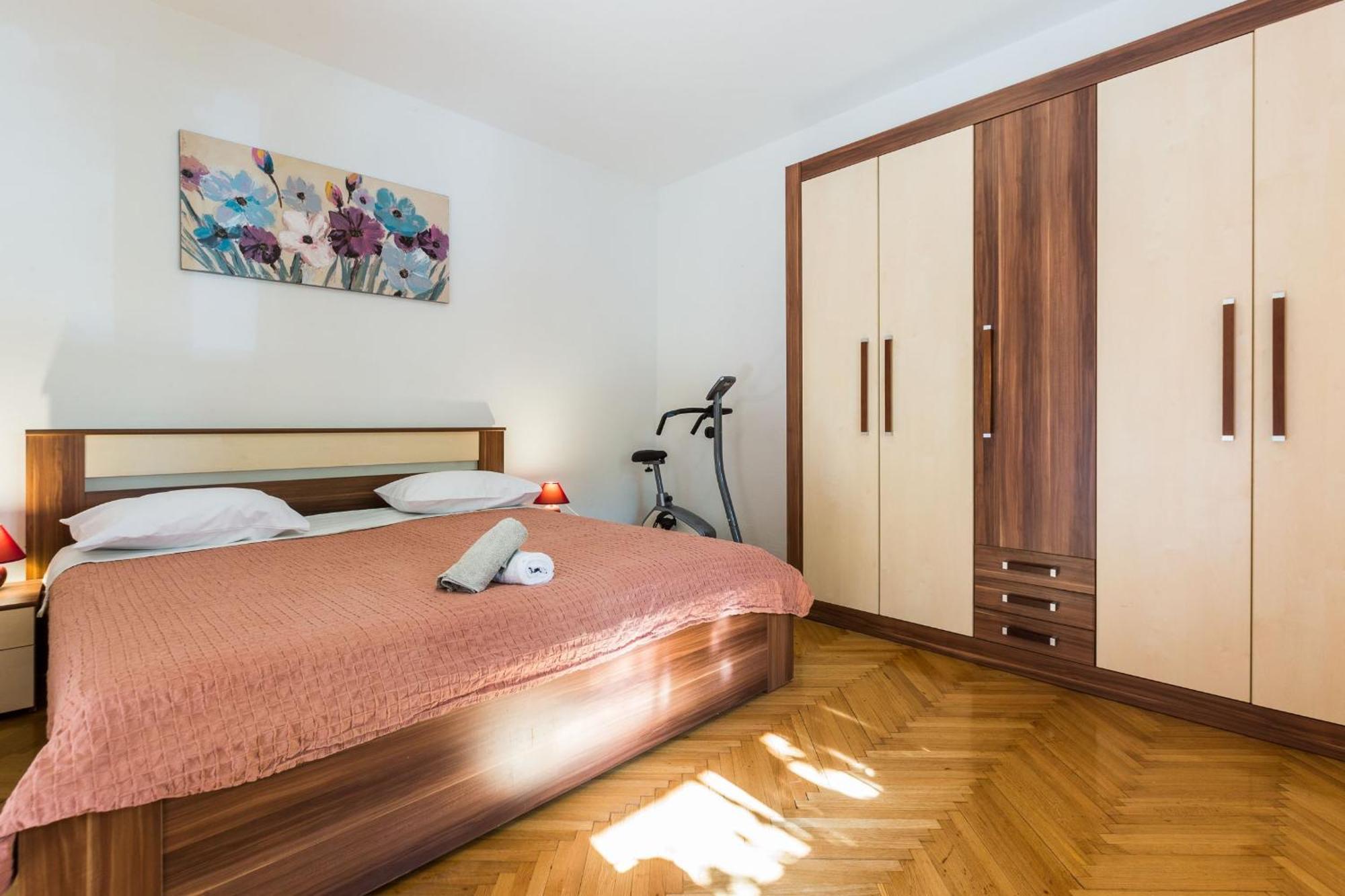 Apartment Marina 3 Bdr With Parking Zadar